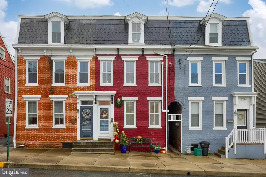 116 WALNUT ST, Columbia, PA 17512