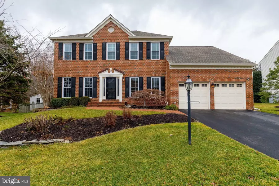 43216 LINDSAY MARIE DR, Ashburn, VA 20147