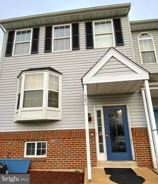 523 CANARY DR, Newark, DE 19702