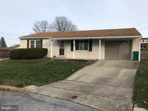 82 ROOSEVELT ARMS CT, Chambersburg, PA 17201