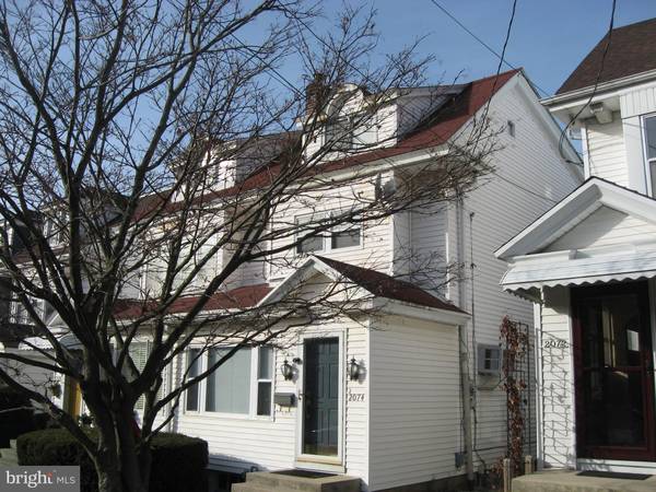 2074 W MARKET ST, Pottsville, PA 17901