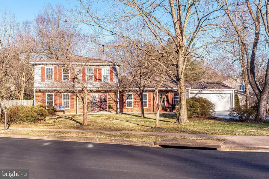 9216 ARABIAN AVE, Vienna, VA 22182