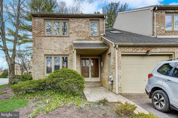 13 TREATY DR, Chesterbrook, PA 19087