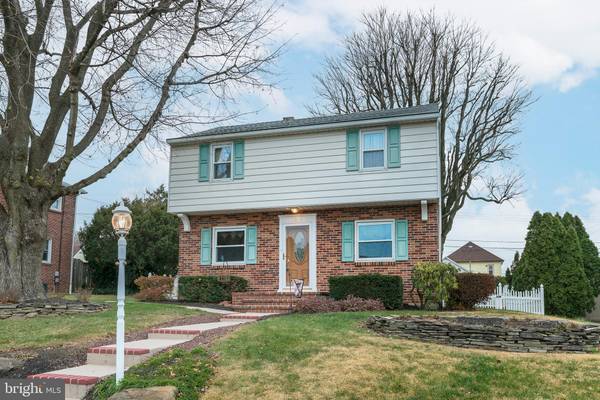 1323 CANTERBURY LN, York, PA 17406