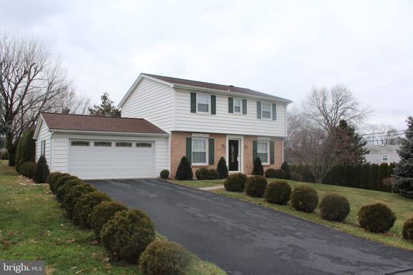 1 HELLAM DR, Mechanicsburg, PA 17055