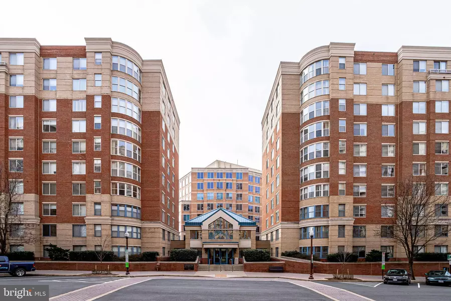 3830 9TH ST N #904E, Arlington, VA 22203