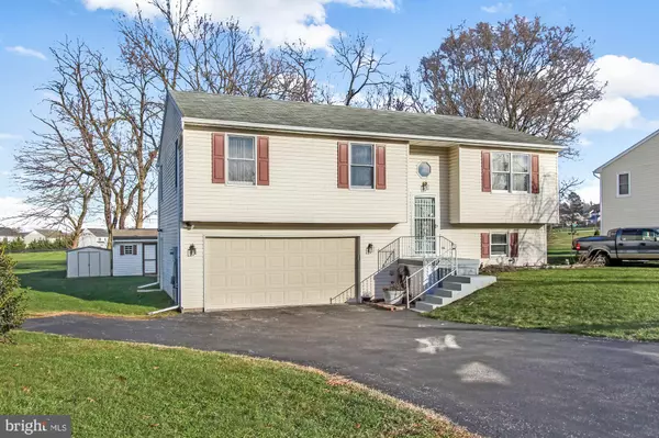 York, PA 17406,2815 HAYMEADOW DR