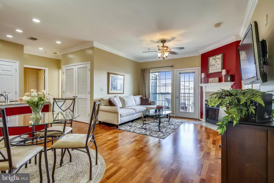 4870 EISENHOWER AVE #402, Alexandria, VA 22304