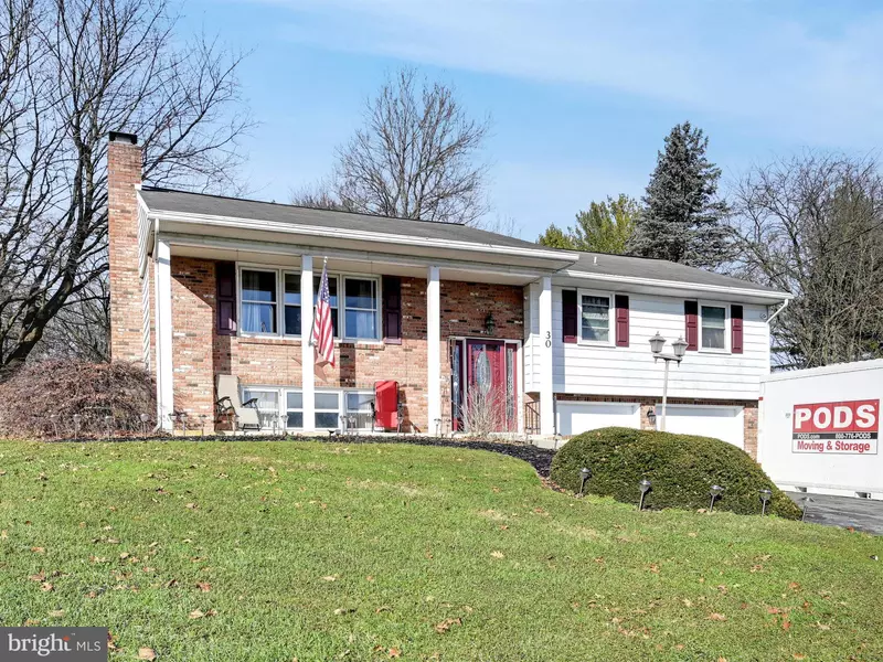 30 BUNKER HILL RD, Stevens, PA 17578