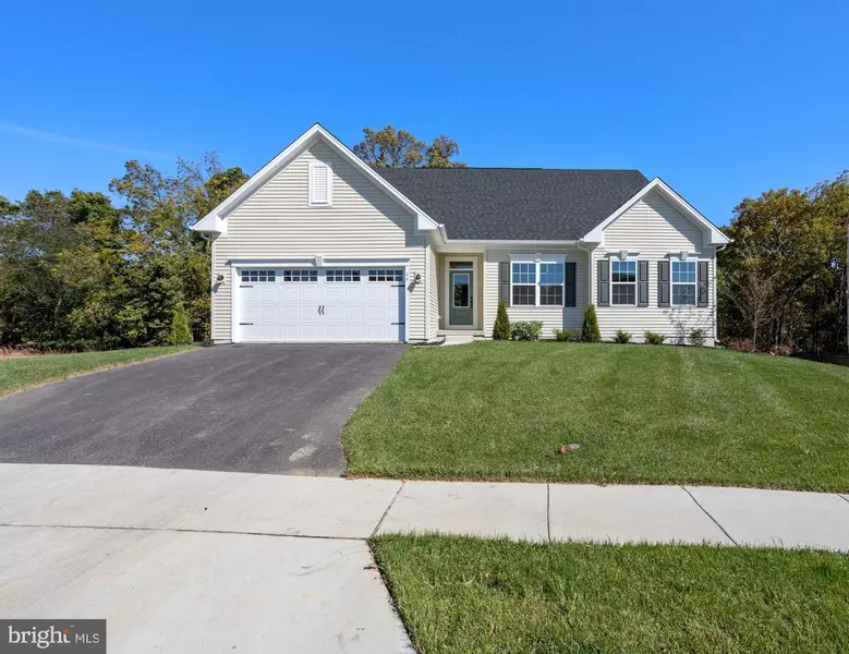 41 LADY HARRINGTON DR, York, PA 17402