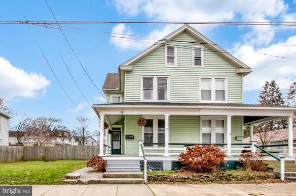 Mount Joy, PA 17552,32 W DONEGAL ST