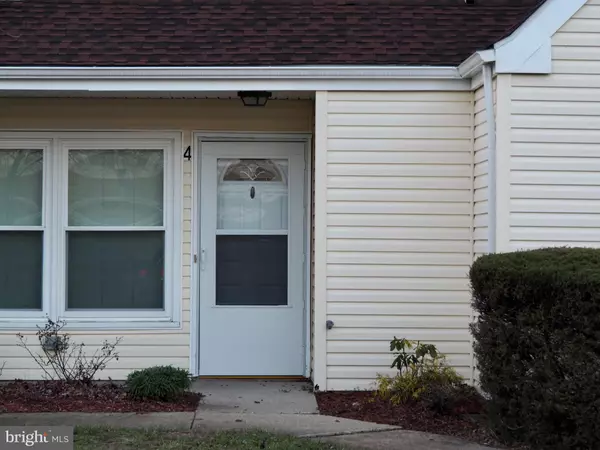 Barnegat, NJ 08005,4 GIBRALTAR CT