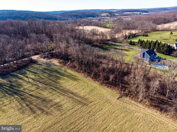 Elverson, PA 19520,1085 MOUNT PLEASANT RD