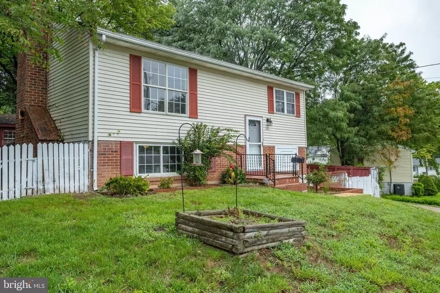 13442 GREENACRE DR, Woodbridge, VA 22191