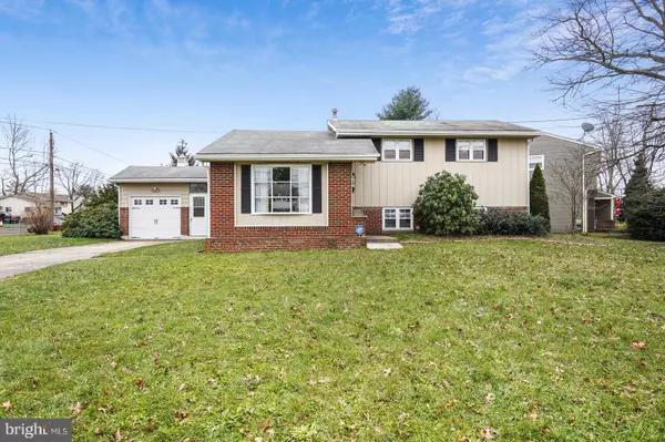 1201 TANNER AVE, Burlington, NJ 08016