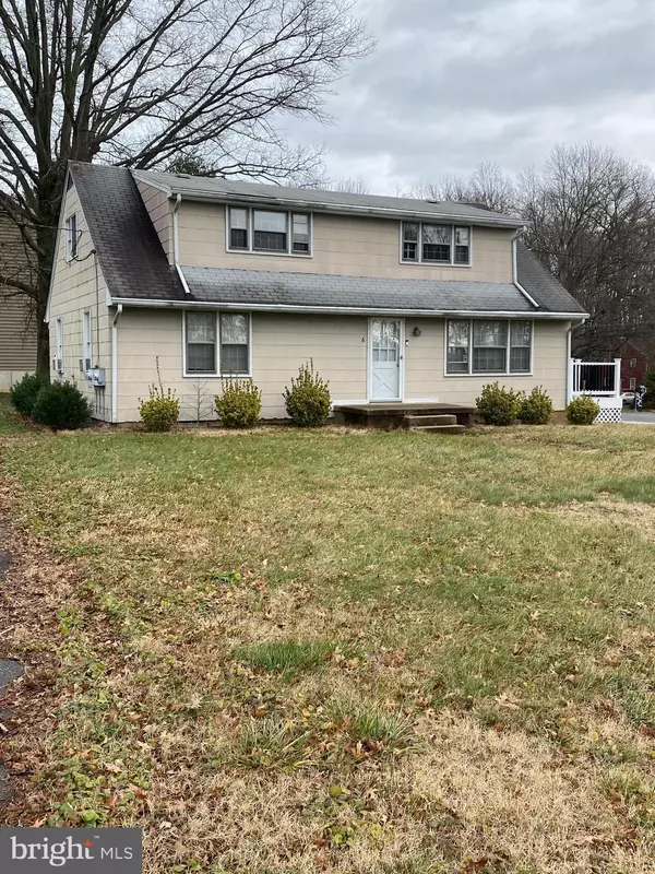 6 DEER RUN DR, Newark, DE 19702