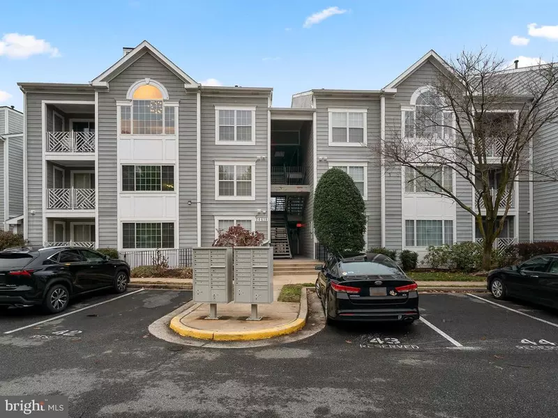 20410 SHORE HARBOUR DR #6-F, Germantown, MD 20874