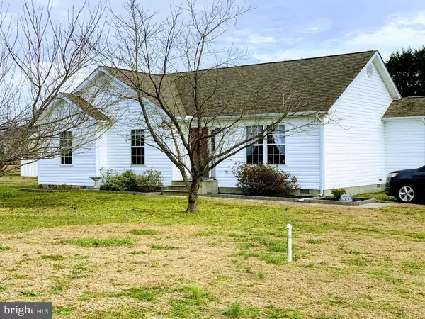 82 CLOVERFIELD LN, Harrington, DE 19952