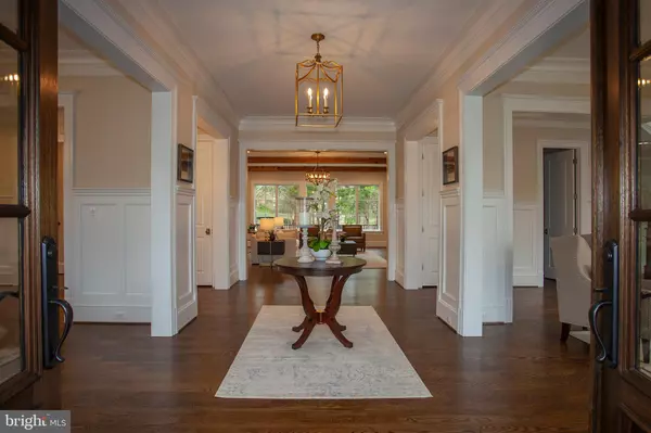 Mclean, VA 22102,1106 TOWLSTON