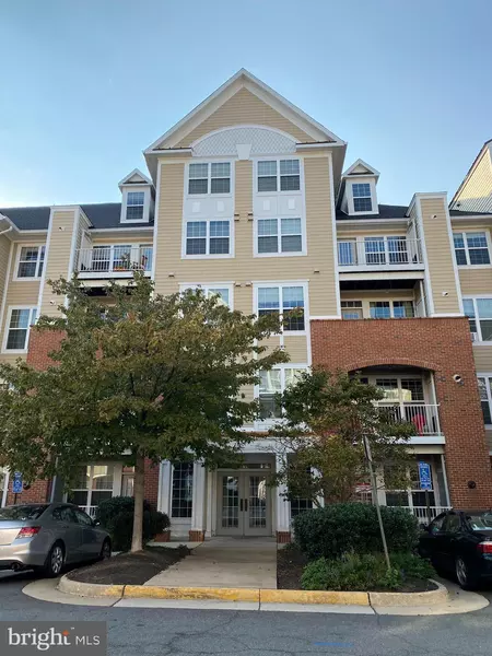 2710 BELLFOREST CT #110, Vienna, VA 22180