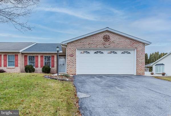 2343 MCCLEARY DR, Chambersburg, PA 17201