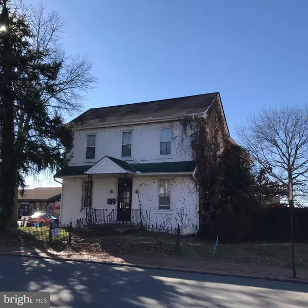 410 MAIN ST, East Greenville, PA 18041