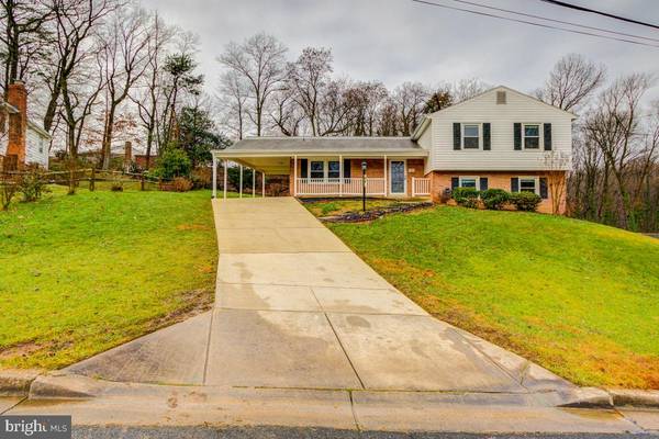 Lanham, MD 20706,7103 LORY LN