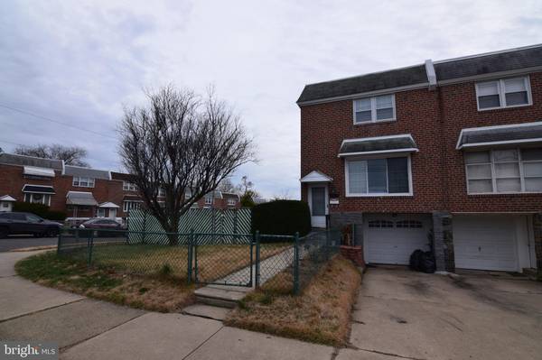 8965 ASHTON RD, Philadelphia, PA 19136