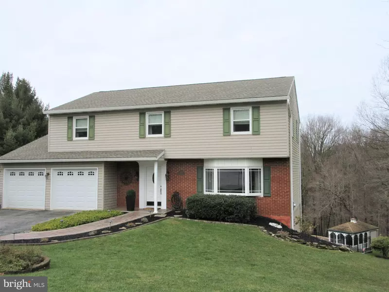 6464 OAKWOOD CT, York, PA 17407