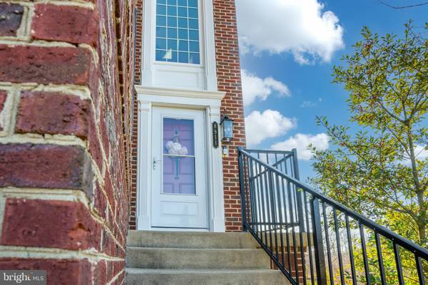 Lorton, VA 22079,8911 PURPLE LILAC CIR