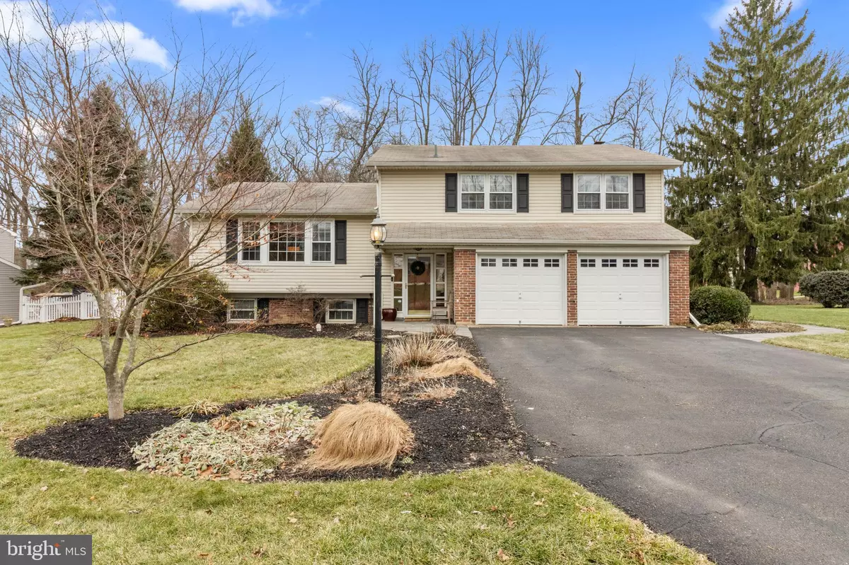 Yardley, PA 19067,10 NOREEN DR