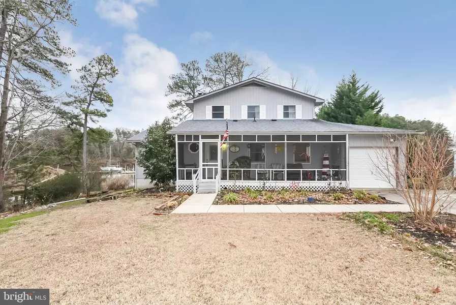 810 HOLLY HARBOR RD, Reedville, VA 22539