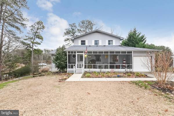 810 HOLLY HARBOR RD, Reedville, VA 22539