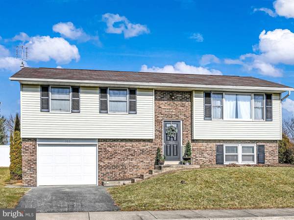 303 VISTA CIR, Ephrata, PA 17522