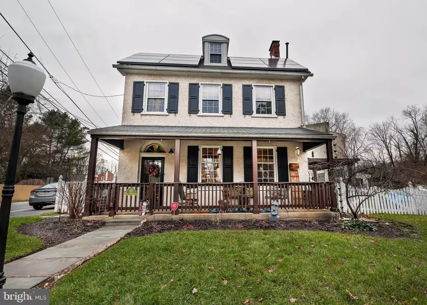 811 PORT PROVIDENCE RD, Phoenixville, PA 19460