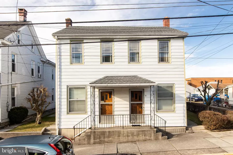 9 & 11 S CHERRY ST, Myerstown, PA 17067