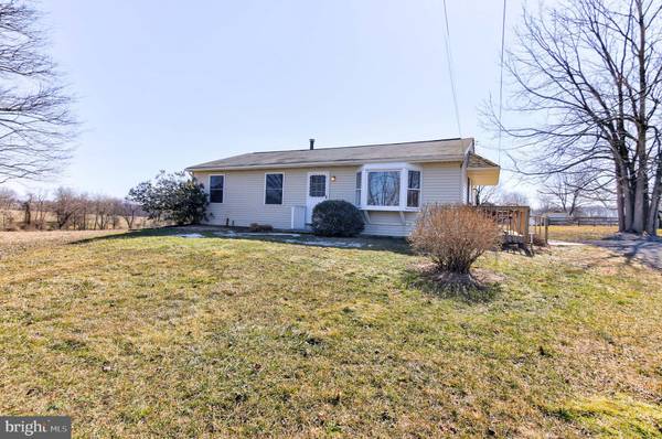 860 WATERWAY RD, Oxford, PA 19363