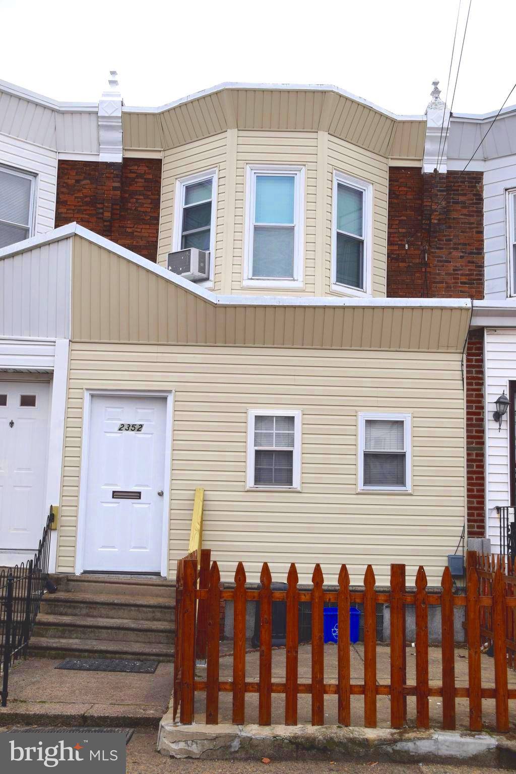2352 E ALLEGHENY AVE, Philadelphia, PA 19134