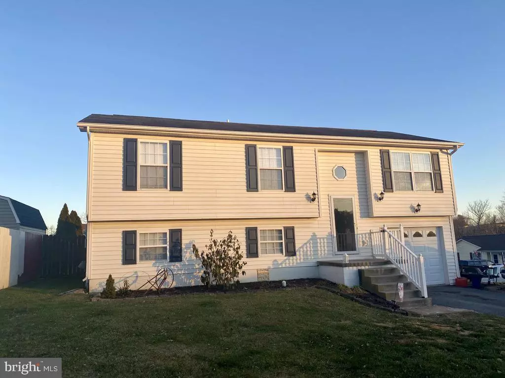 Hedgesville, WV 25427,6 ARCTIC DR