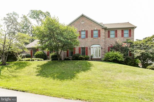 1112 BEAR CREEK RD, Elizabethtown, PA 17022