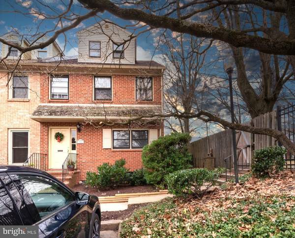 900 N BANCROFT PKWY, Wilmington, DE 19805