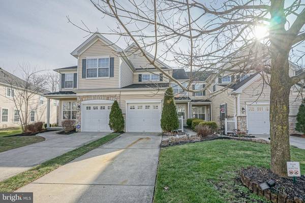 51 STERN LIGHT DR, Mount Laurel, NJ 08054