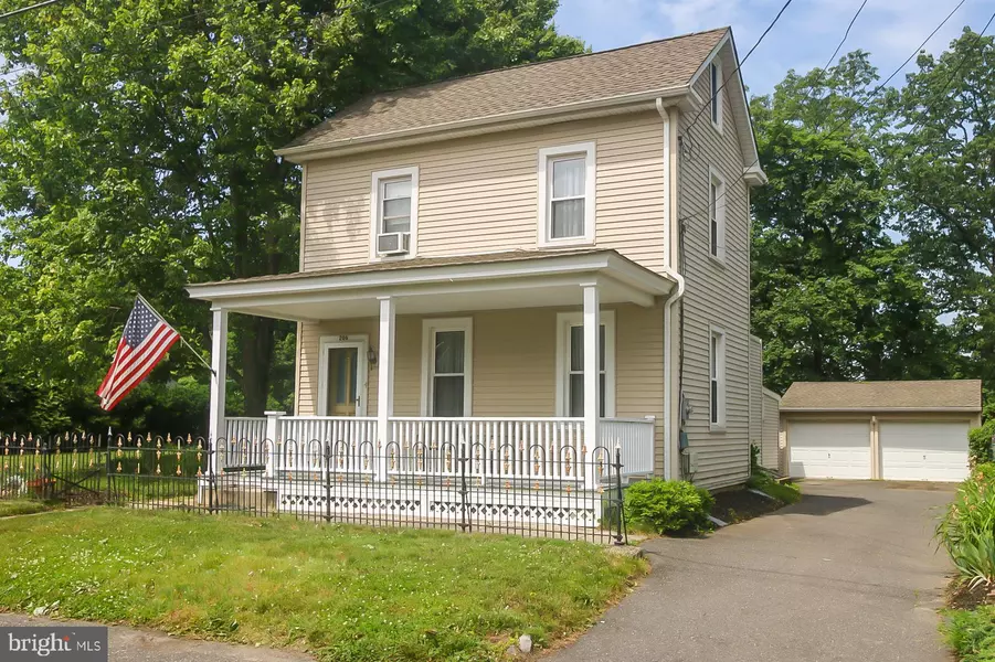 206 WASHINGTON ST, Hainesport, NJ 08036