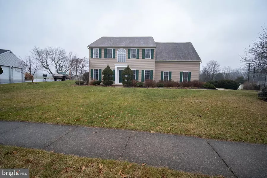 510 INDIAN RUN DR, Hummelstown, PA 17036