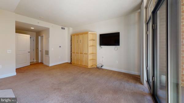 Arlington, VA 22202,3650 S GLEBE RD #361