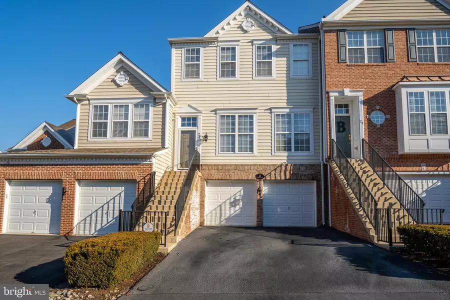 26 CORNERSTONE CT #3702, Doylestown, PA 18901