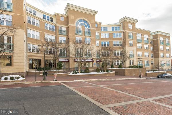 Reston, VA 20190,12001 MARKET ST #333