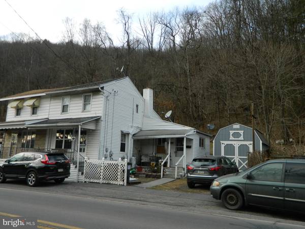 513 W MAHANOY AVE, Girardville, PA 17935