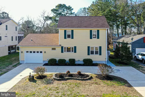 Bethany Beach, DE 19930,992 LAKE VIEW DR