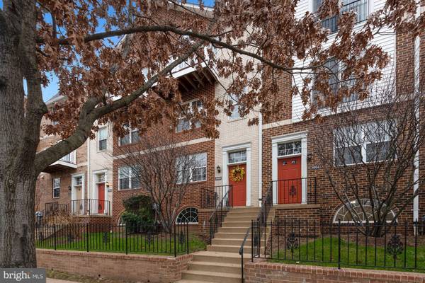 3006 S GLEBE RD #3006, Arlington, VA 22206